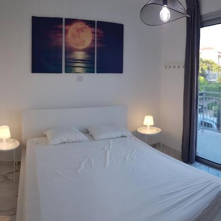 Eros Maisonette In Latchi Area Just 700 Meters Or One-Minute Drive From Polis Municipal Beach מראה חיצוני תמונה