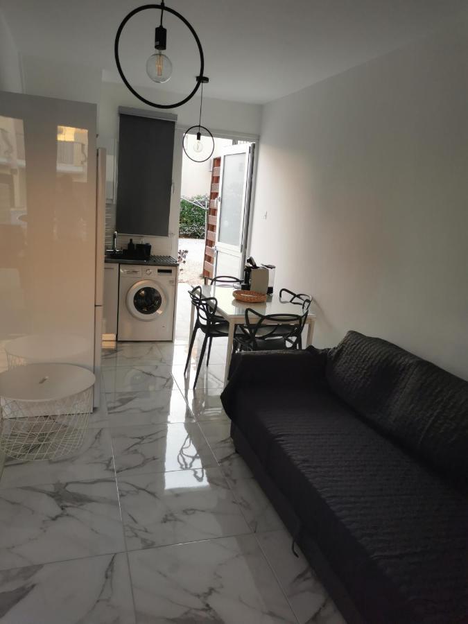 Eros Maisonette In Latchi Area Just 700 Meters Or One-Minute Drive From Polis Municipal Beach מראה חיצוני תמונה